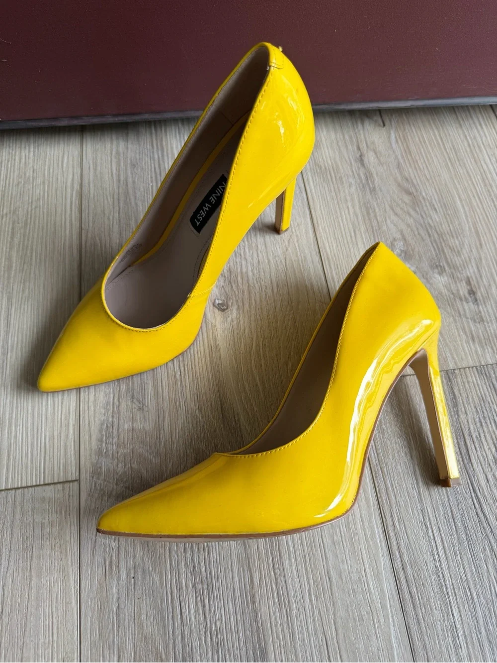 Nine West Bright Yellow Patent Pointed Pumps